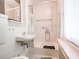 Large Holiday Apartment near Willingen with Private Garden & Terrace