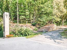 Large Holiday Apartment near Willingen with Private Garden & Terrace