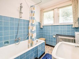 Large Holiday Apartment near Willingen with Private Garden & Terrace