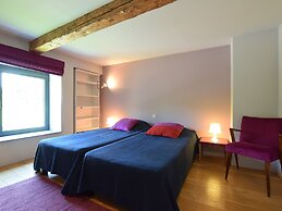 Charming Holiday Home in Humain With Private Garden