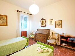 Belvilla by OYO Exquisite Villa With Garden
