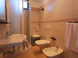 Farmhouse in Arbia Asciano With Pool