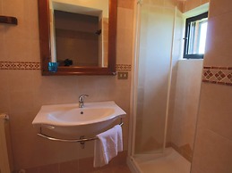 Farmhouse in Arbia Asciano With Pool