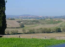 Farmhouse in Arbia Asciano With Pool