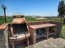 Farmhouse in Arbia Asciano With Pool