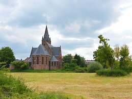 Holiday Home in Ploegsteert With a Garden