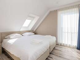 Luxury Vacation Home Close to the Beach