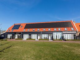 Luxury Vacation Home Close to the Beach