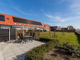 Luxury Vacation Home Close to the Beach