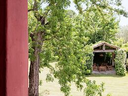 Apartment With Swimming Pool in Ghizzano Italy