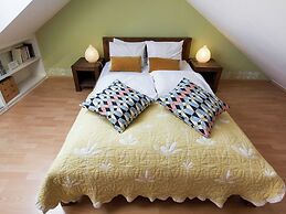 Modern and Cosy Apartment Near Krakow's Old Town