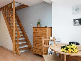 Modern and Cosy Apartment Near Krakow's Old Town