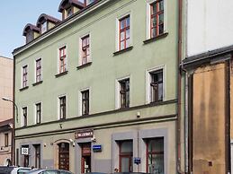Modern and Cosy Apartment Near Krakow's Old Town