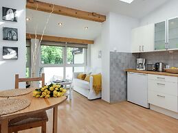 Modern and Cosy Apartment Near Krakow's Old Town