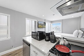 Balboa Condos by ELVR