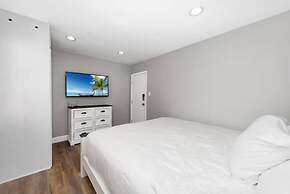 Balboa Condos by ELVR