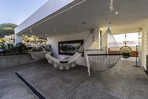 Cuale Condo Retreats