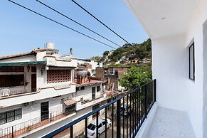 Cuale Condo Retreats