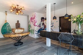 Cuale Condo Retreats