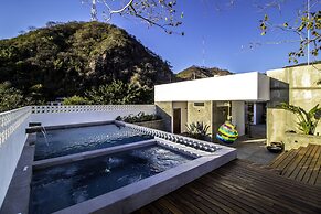 Cuale Condo Retreats