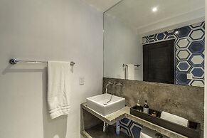 Cuale Condo Retreats