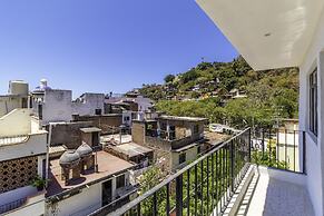 Cuale Condo Retreats