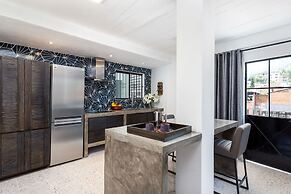 Cuale Condo Retreats