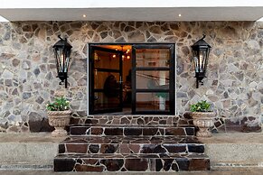 Cuale Condo Retreats