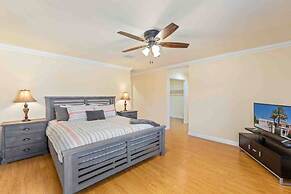 6BR Palm Springs Pool Home by ELVR -3097