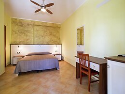 Sun-drenched Estate Close to Sciacca Near the Beach