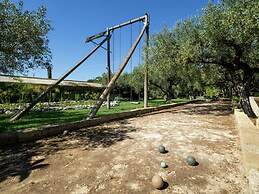 Sun-drenched Estate Close to Sciacca Near the Beach