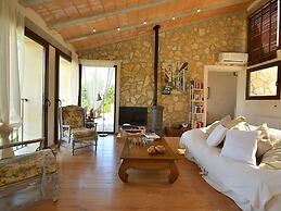 Belvilla by OYO Puigferrer