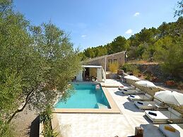 Belvilla by OYO Puigferrer