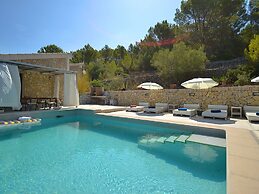 Belvilla by OYO Puigferrer