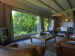 Chalet With Private Tennis Court in Humain