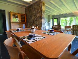 Chalet With Private Tennis Court in Humain