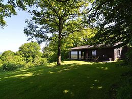 Chalet With Private Tennis Court in Humain