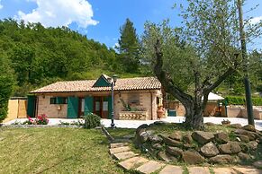 Nice Cottage in Cagli Near Urbino