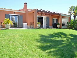 Villa in Quiet Area with Private Pool near Golf Courses & Marina