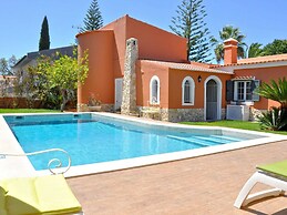 Villa in Quiet Area with Private Pool near Golf Courses & Marina