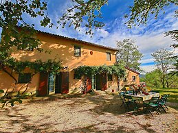 Belvilla by OYO Casolare Due