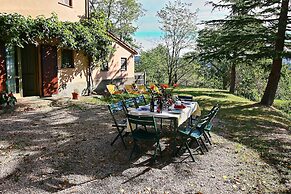 Tranquil Haven in Todi Countryside