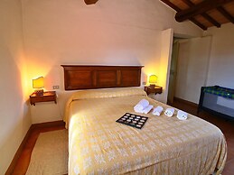 Belvilla by OYO Casolare Due