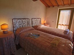 Belvilla by OYO Casolare Due