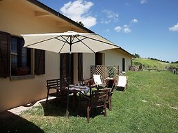 Farmhouse With a Magnificent Panorama, Swimming Pool, Near Cagli