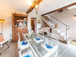 Charming Cottage in Anseremme With Fenced Garden