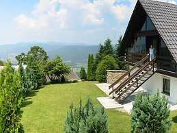 Pretty Holiday Home in Schöfweg ot Langfurth near Ski Slope