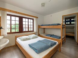 Holiday Home in Deiffelt Near Forest