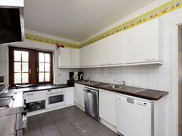 Holiday Home in Deiffelt Near Forest