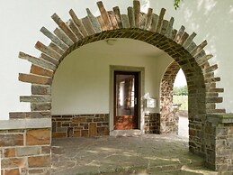 Holiday Home in Deiffelt Near Forest